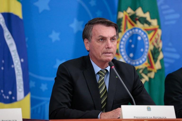Bolsonaro tem piora da função renal e aumento de inflamação