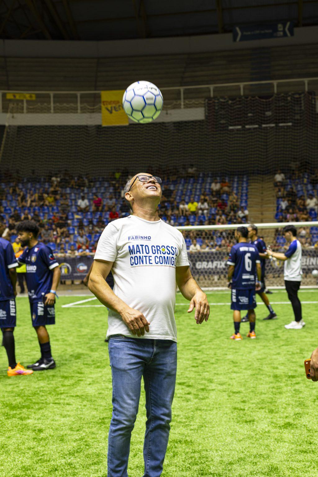 Fabinho destina R$ 131 mil à escolinha de futebol em Rosário Oeste