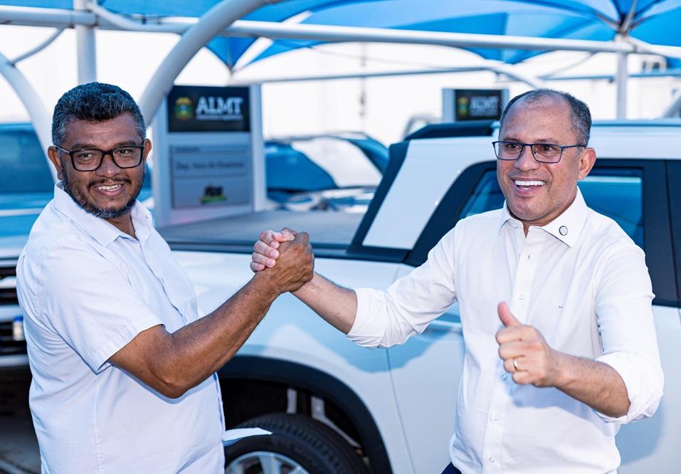 Fabinho entrega picape à agricultura familiar e celebra 274 anos de Vila Bela