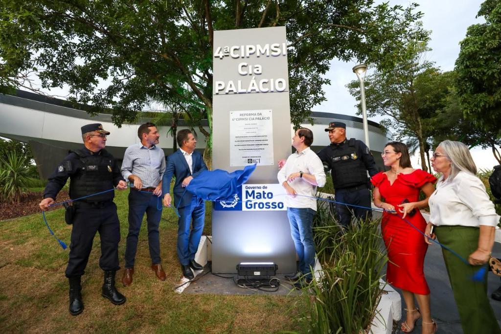 Governo de MT reinaugura Praça das Bandeiras e 4ª Companhia de Polícia Militar