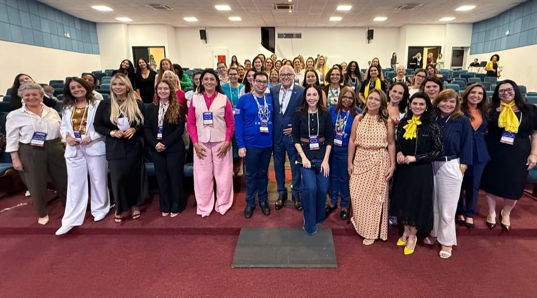 Mulheres ocupam espaços de poder em evento inspirador em Cuiabá