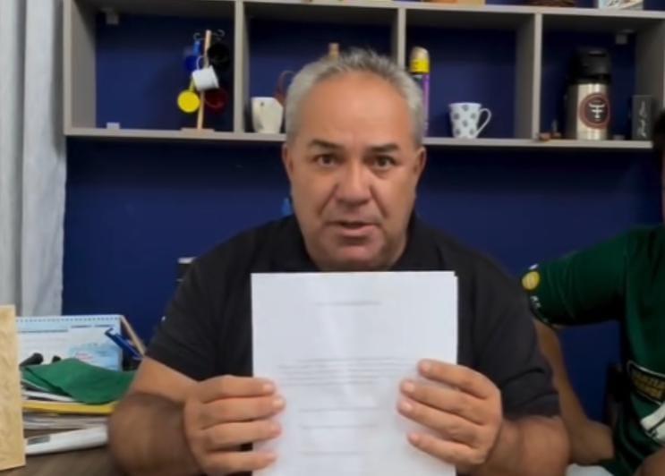 RADAMÉS PEDE PERDÃO À POPULAÇÃO E ANUNCIA SAÍDA DO GOVERNO DE FLÁVIA MORETTI