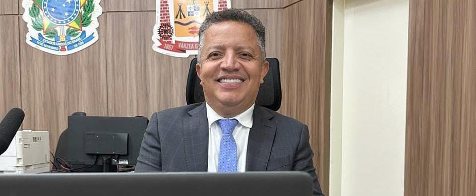 Vereador Carlinhos Figueiredo assume presidência da UCMMAT