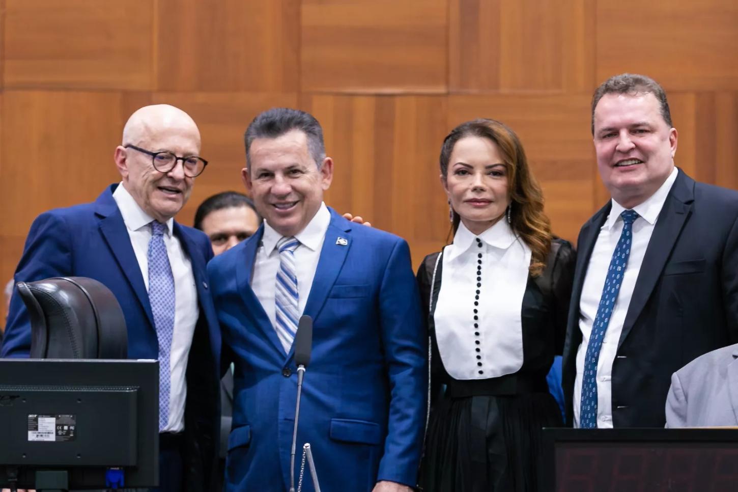 Assembleia Legislativa dá posse a Otaviano Pivetta