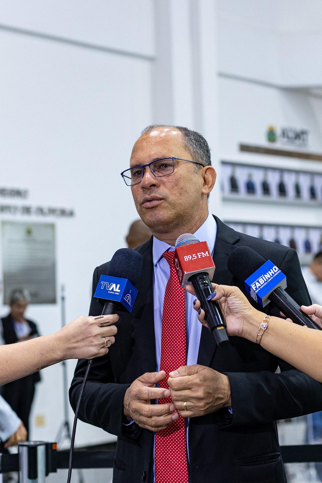 De autoria de Fabinho Tardin, projeto que reduz taxas para pequenos produtores é aprovado