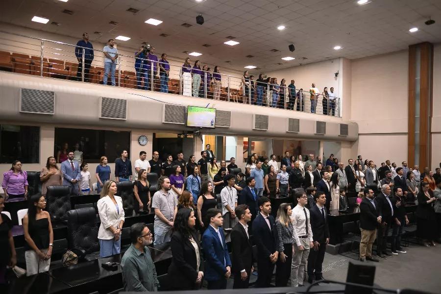 ALMT realiza sessão especial de entrega de honrarias a personalidades e instituições