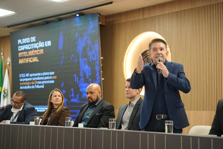 Com IA própria e capacitação, Sérgio Ricardo amplia fiscalização no TCE-MT