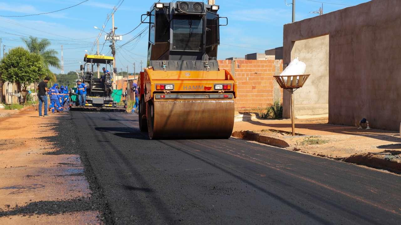 Secretaria de Viação e Obras intensifica operação tapa-buracos nos bairros Jardim Glória e Centro de Várzea Grande