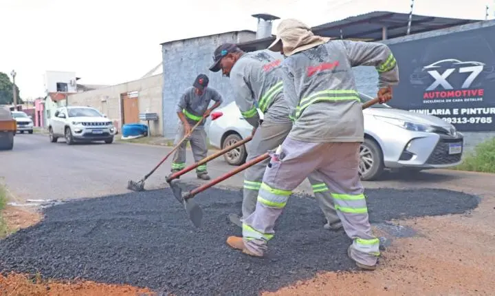 Obras intensificam serviços e alcançam 45 vias em Várzea Grande