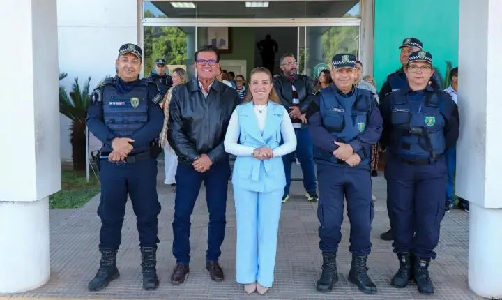 Prefeita entrega oito viaturas e reforça em até 50% atuação da Guarda Municipal em Várzea Grande